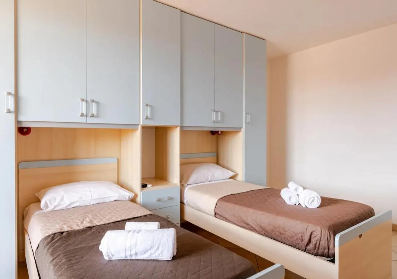 Garden Villa - Free Parking, Wi-Fi E Netflix Italy