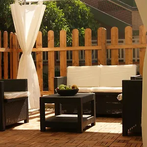 Bed & Breakfast Vegan Airport - Adults Only - Late Check In, Fiumicino