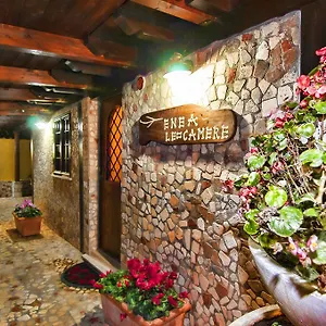 בית הארחה Eneahouse, פיומיצ'ינו